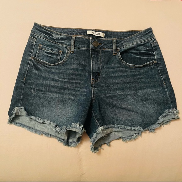 4 Pairs of Denim Shorts - Picture 4 of 13